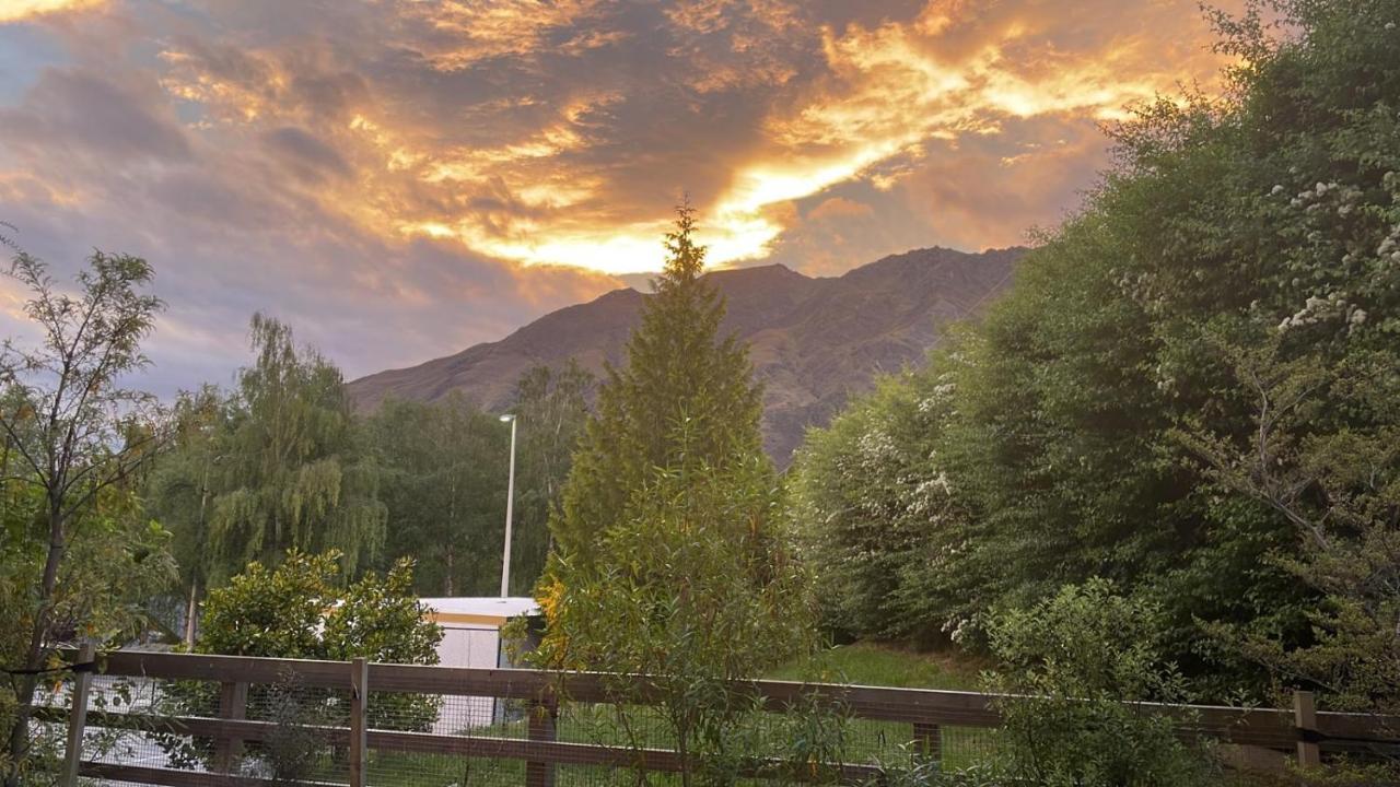 Garden Apartment Queenstown Exteriör bild